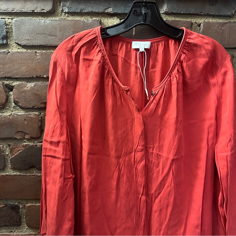 ESCADA BLOUSE In ORANGE Size 44